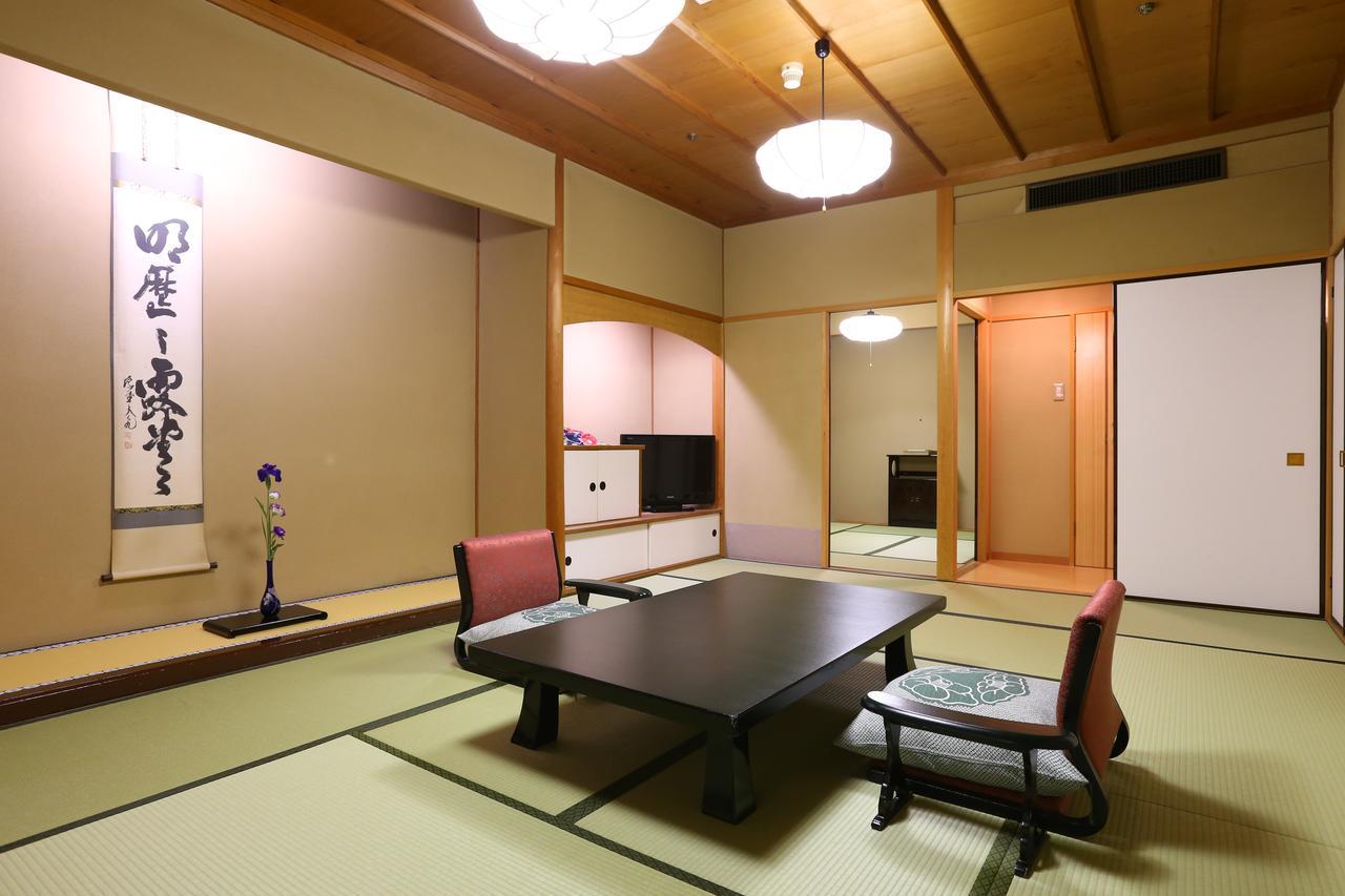 Oku Yugawara Tsubaki Hotel Exterior photo